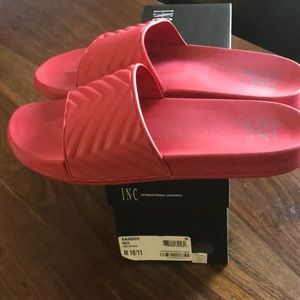 I.N.C. Zander Poolside Slides